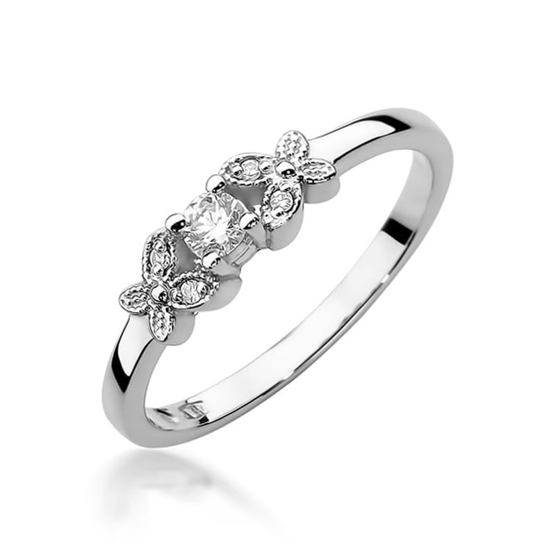 Gold Ring With Diamonds