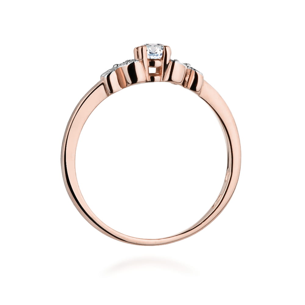 Gold Ring With Diamonds