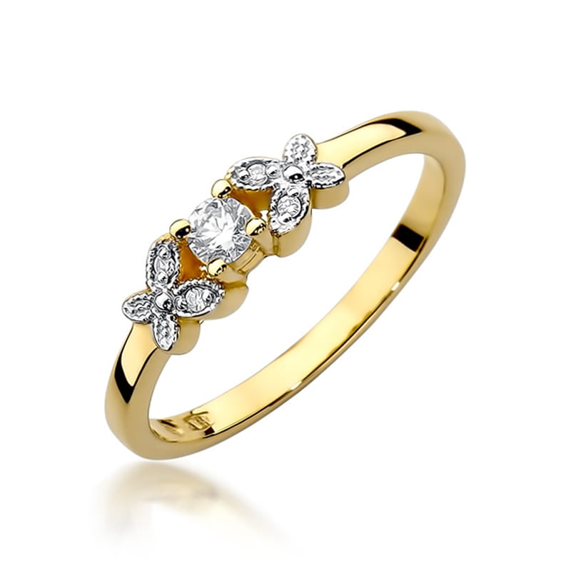 Gold Ring With Diamonds