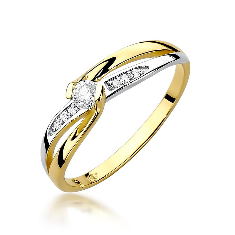 Gold Ring With Diamonds