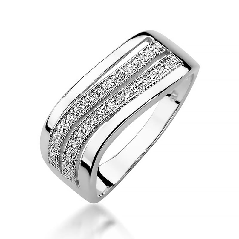 Gold Ring With Diamonds