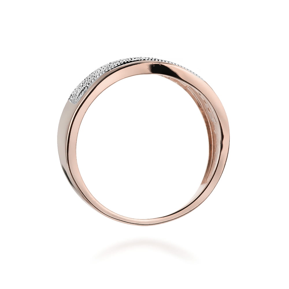 Gold Ring With Diamonds