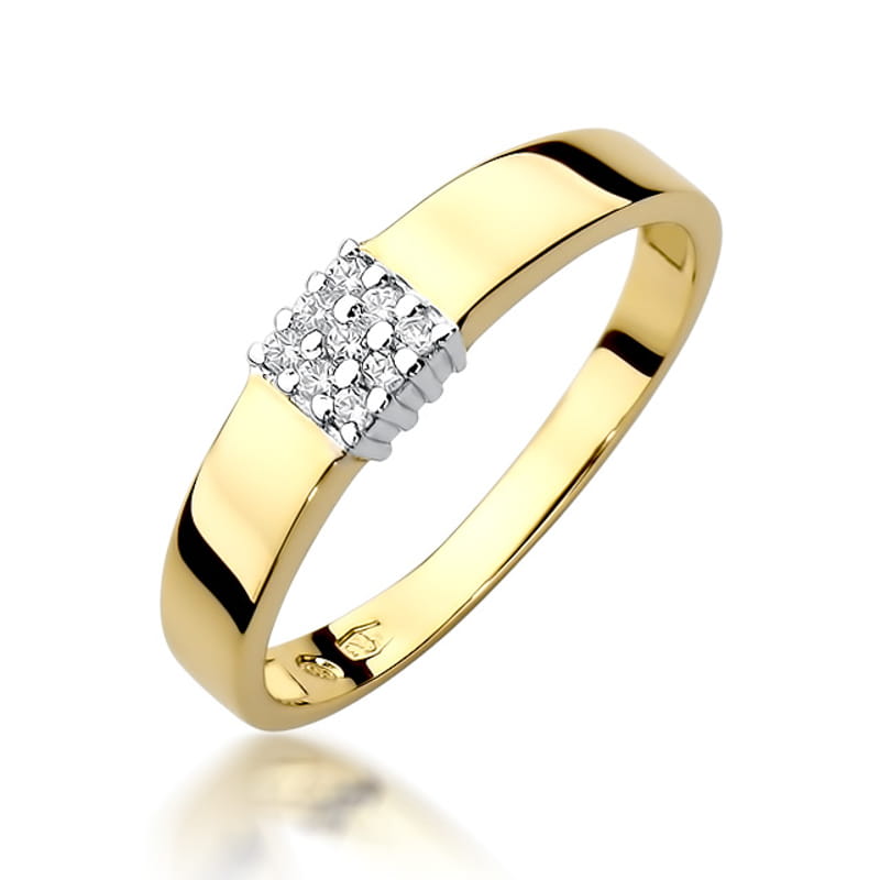 Gold Ring With Diamonds