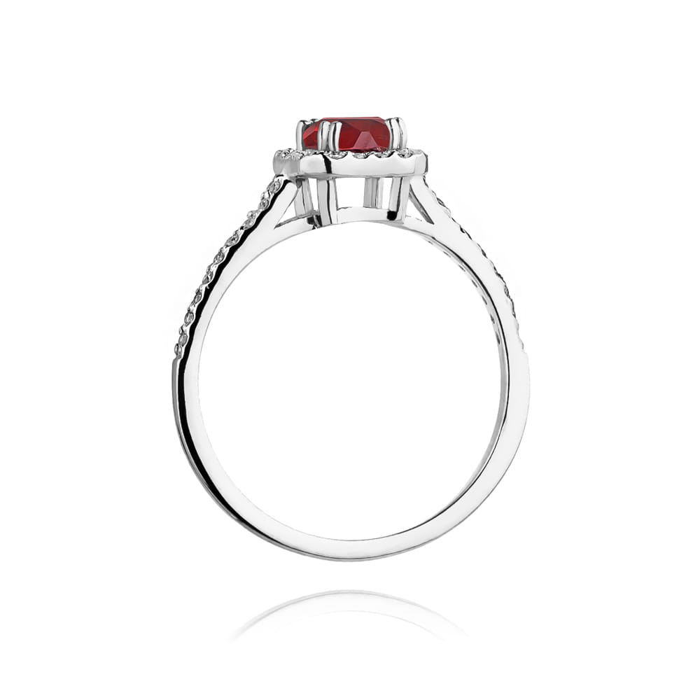 Gold Ring With Ruby And Diamonds