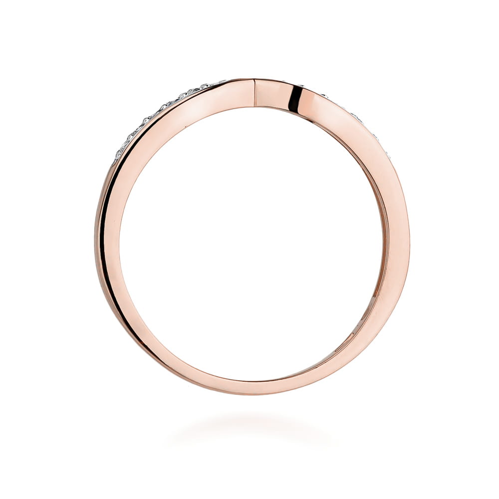 Gold Ring With Diamonds