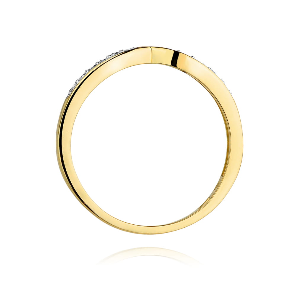 Gold Ring With Diamonds