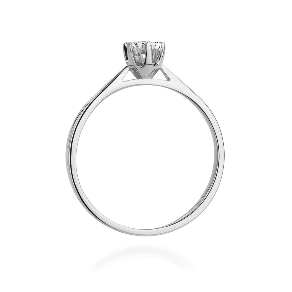 Gold Ring With Diamond