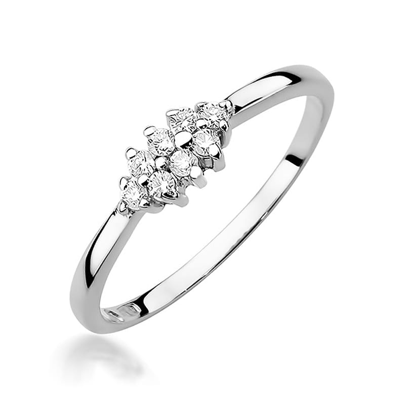 Gold Ring With Diamonds