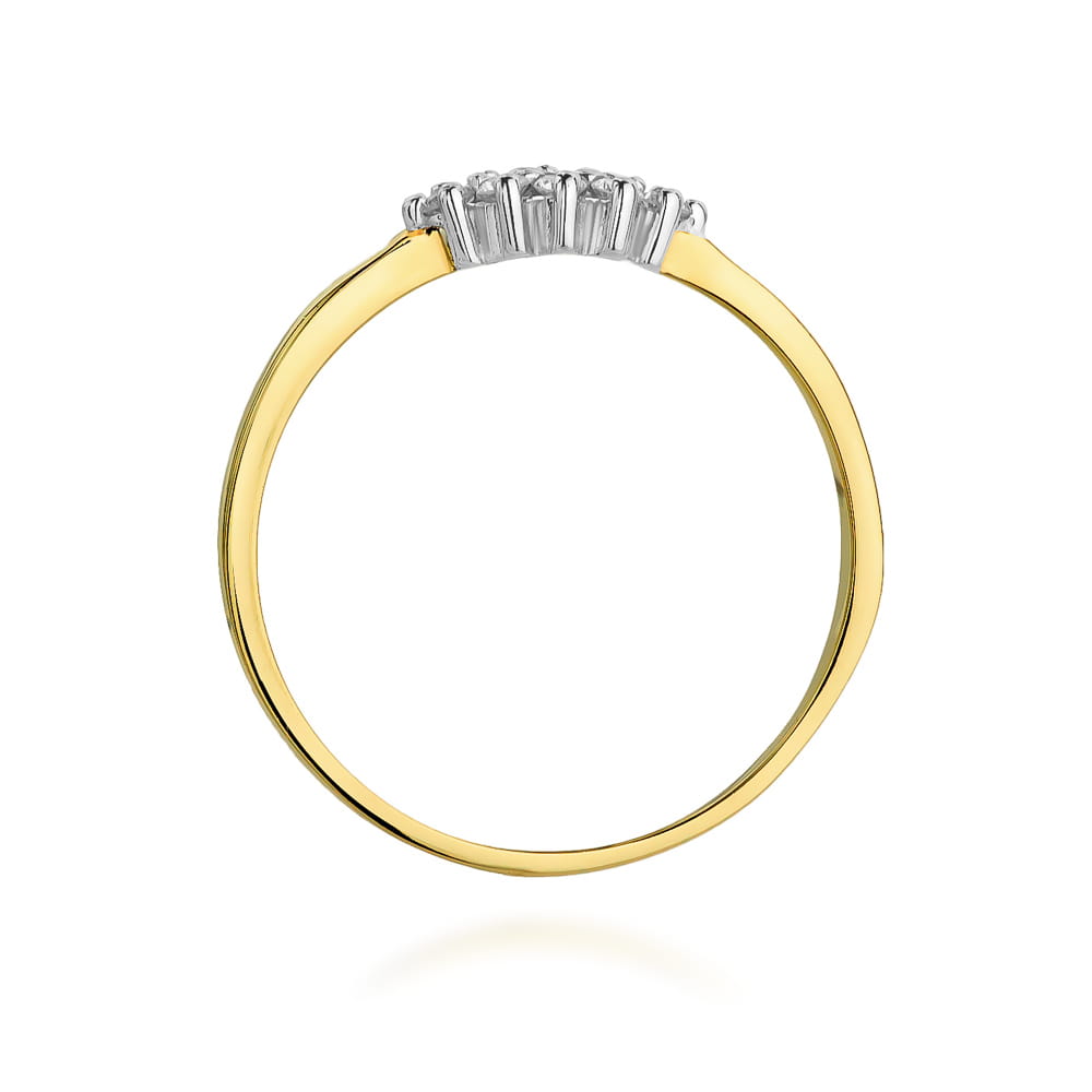 Gold Ring With Diamonds