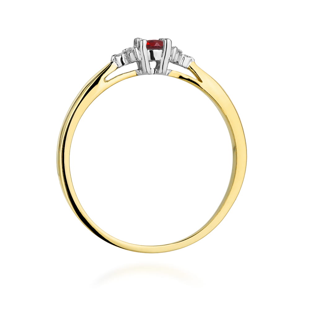 Gold Ring With Ruby And Diamonds