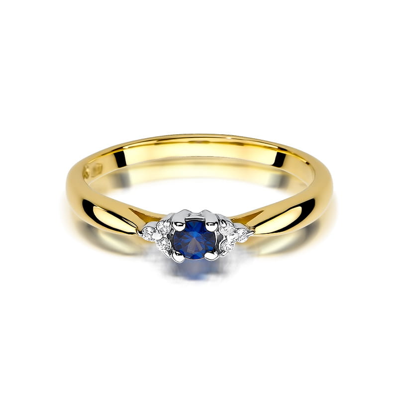 Gold Ring With Sapphire And Diamonds