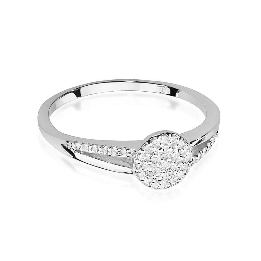 Gold Ring With Diamonds
