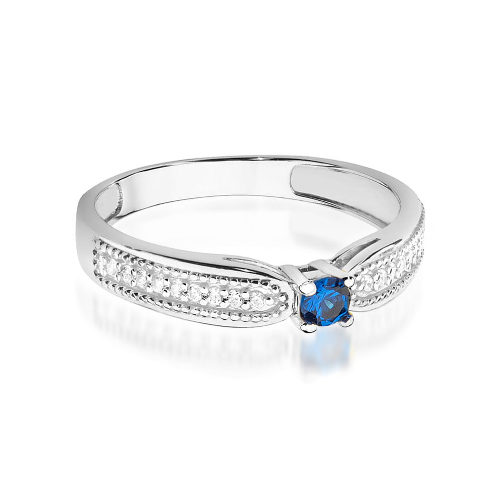 Gold Ring With Sapphire And Diamonds