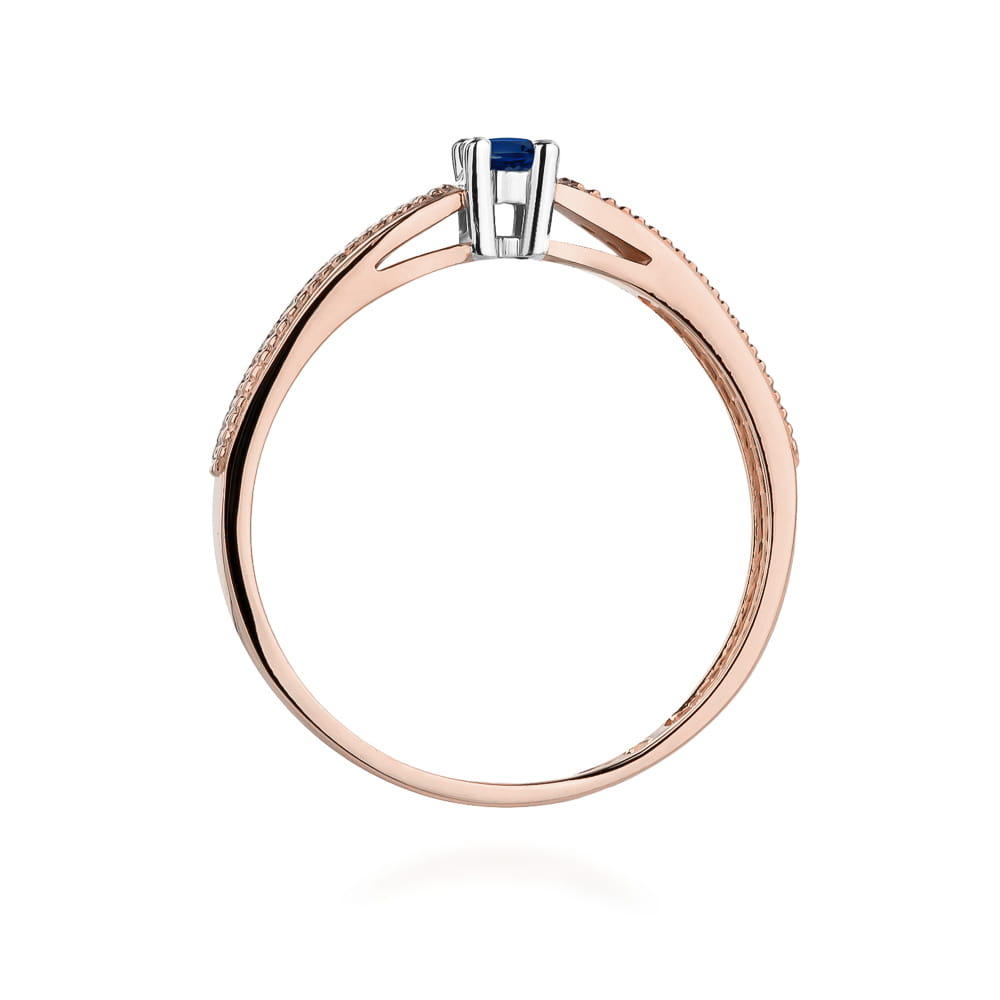 Gold Ring With Sapphire And Diamonds