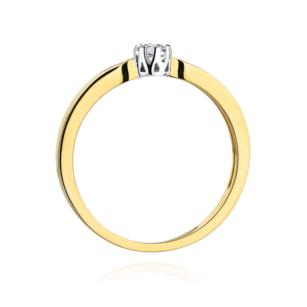 Gold Ring With Diamond