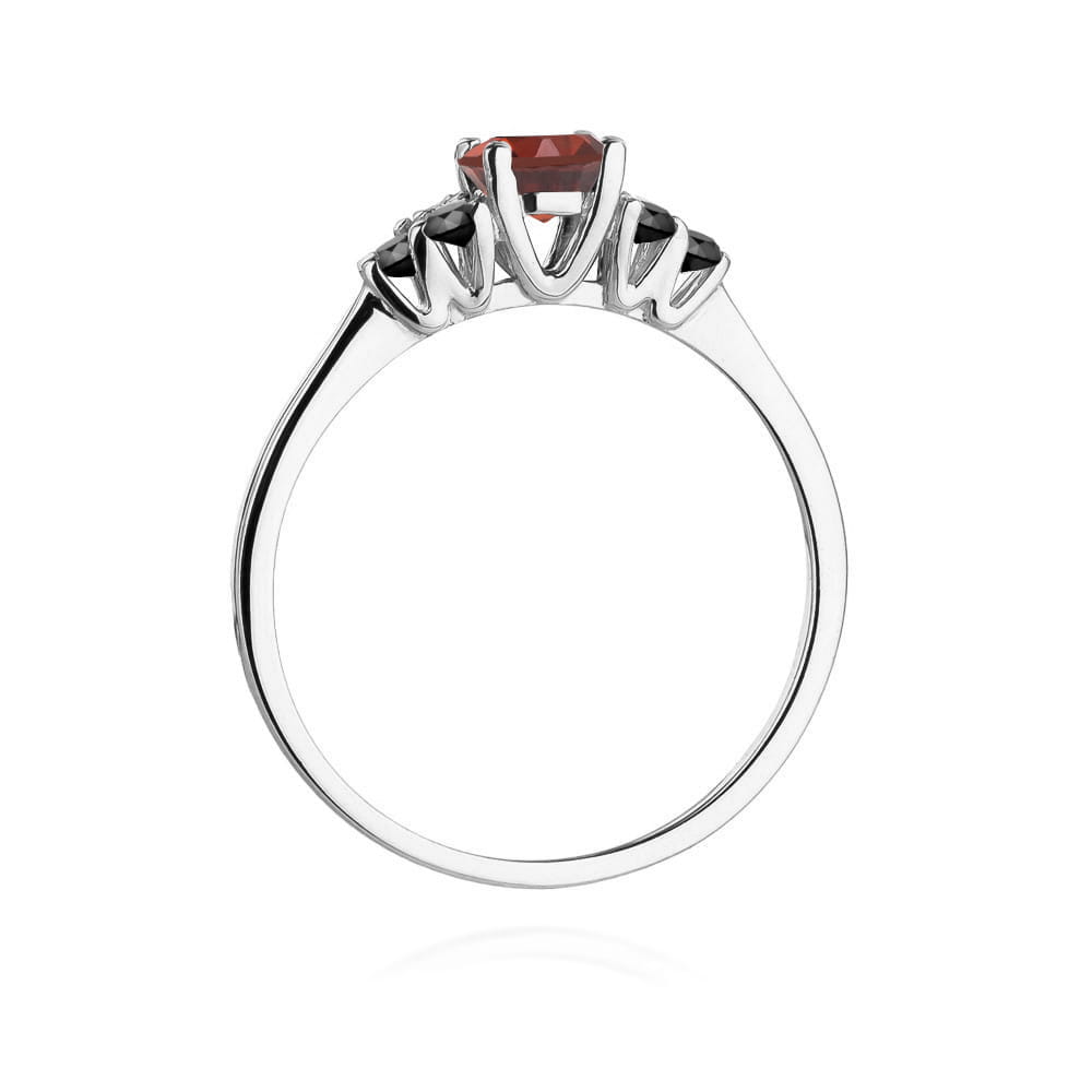 Gold Ring With Garnet And Black Diamonds