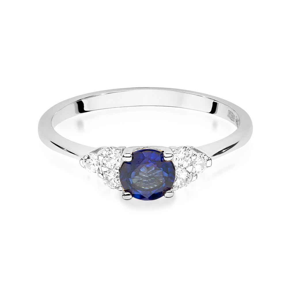 Gold Ring With Sapphire And Diamonds