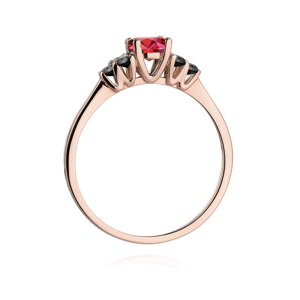 Gold Ring With Ruby And Black Diamonds