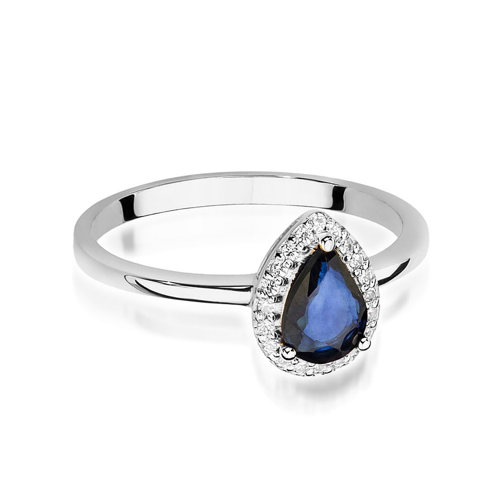 Gold Ring With Sapphire And Diamonds