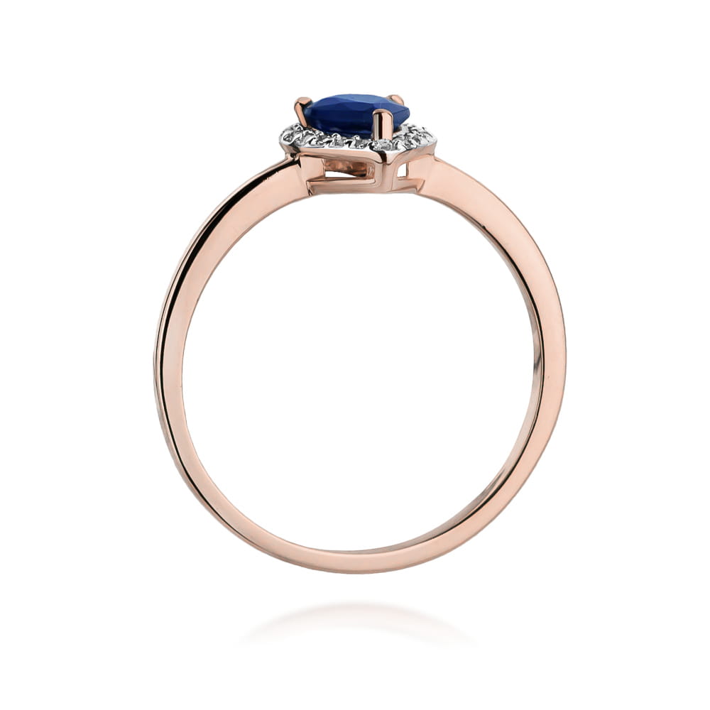 Gold Ring With Sapphire And Diamonds