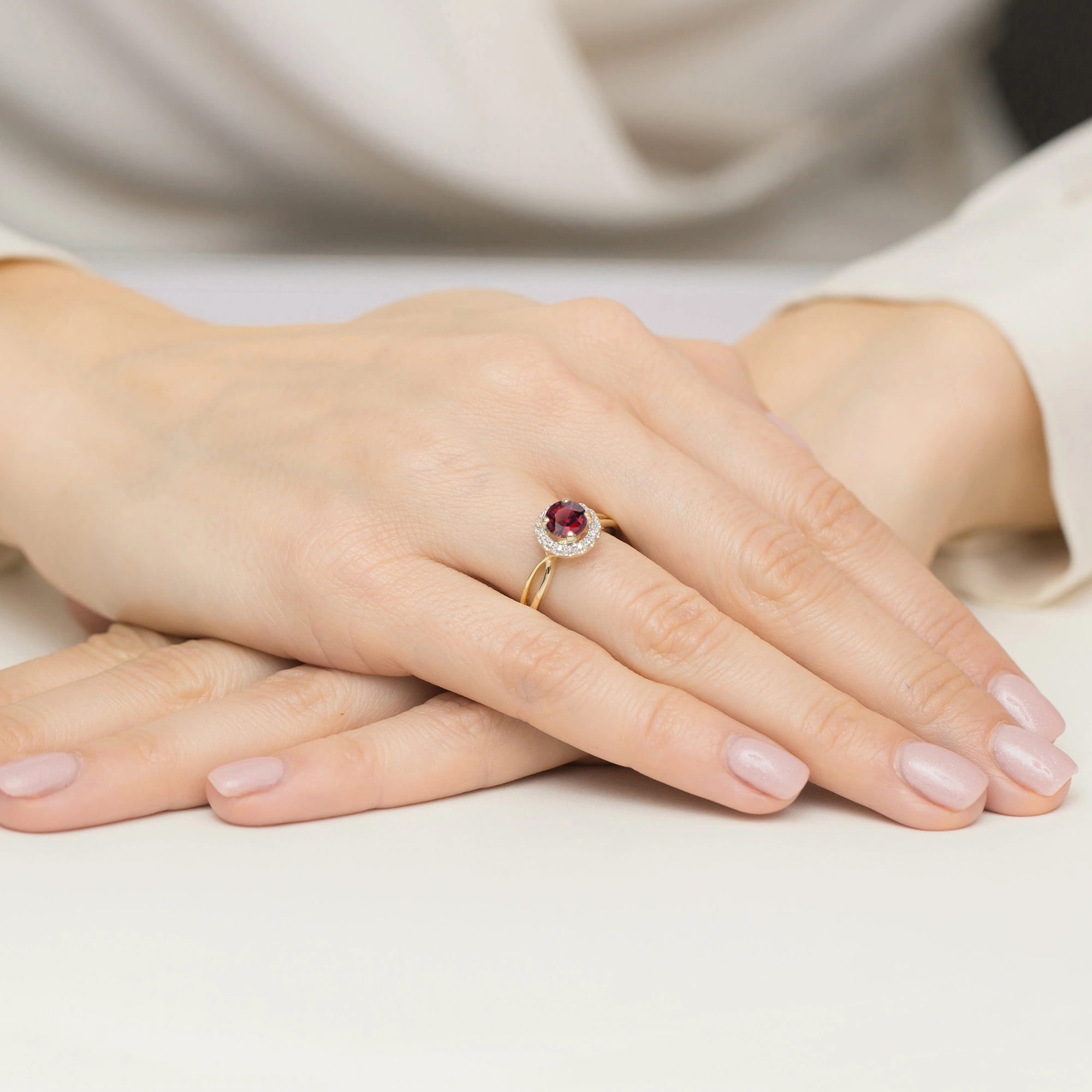 Gold Ring With Ruby And Diamonds