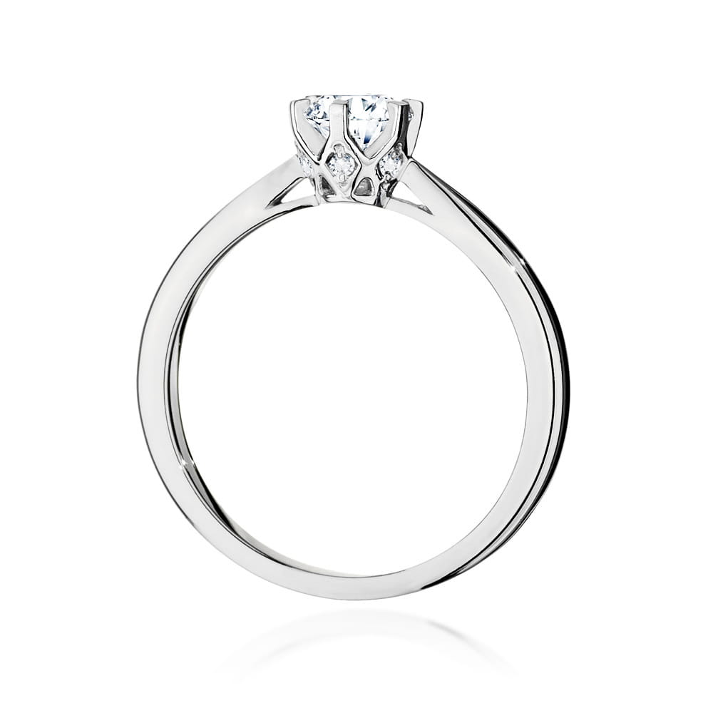 Gold Ring With Diamonds
