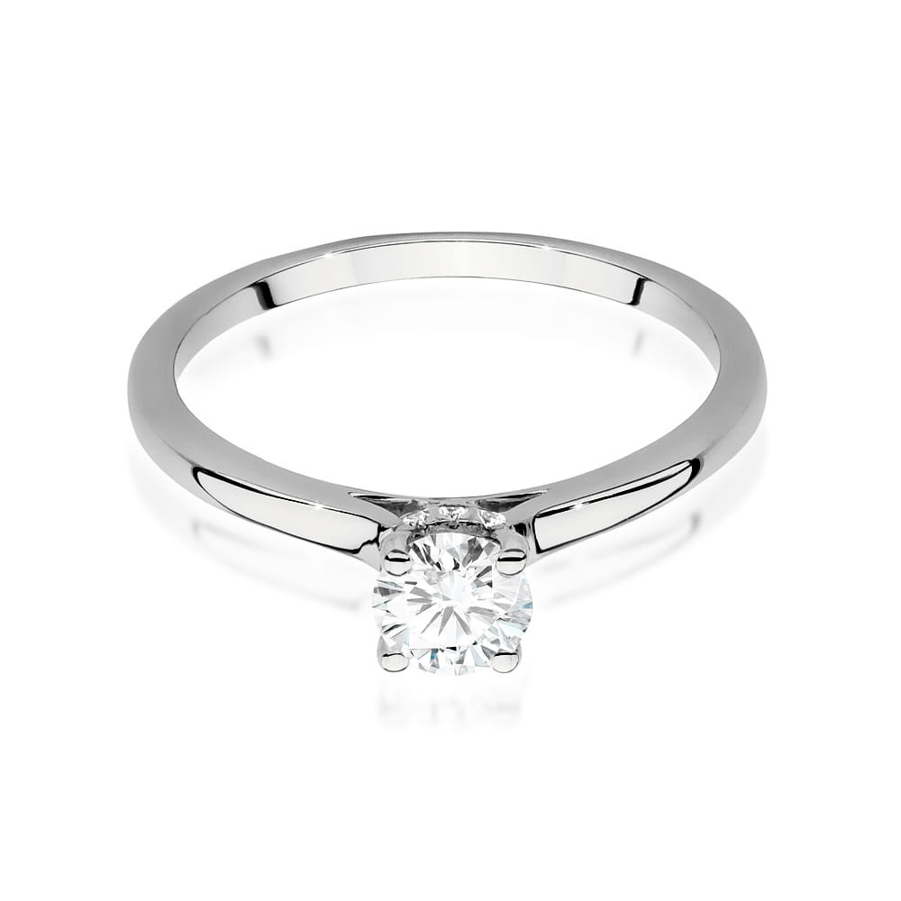 Gold Ring With Diamonds