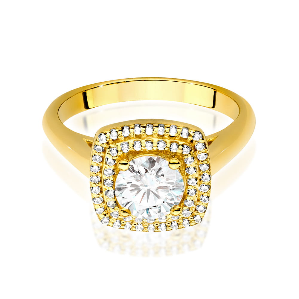 Gold Ring With Diamonds