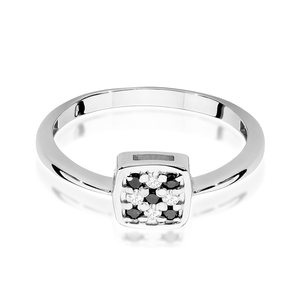 Gold Ring With Black And White Diamonds
