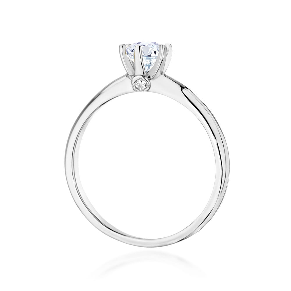 Gold Ring With White Sapphire And Diamonds