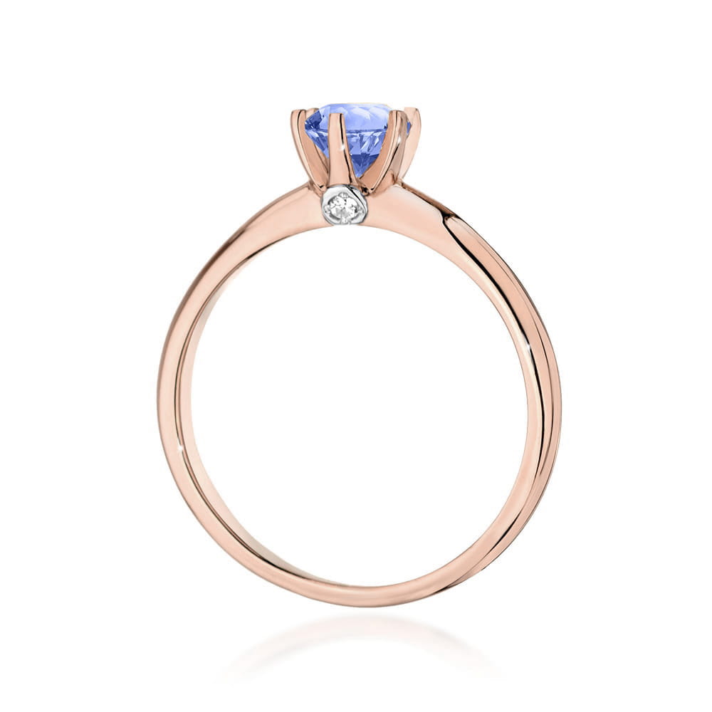 Gold Ring With Tanzanite And Diamonds