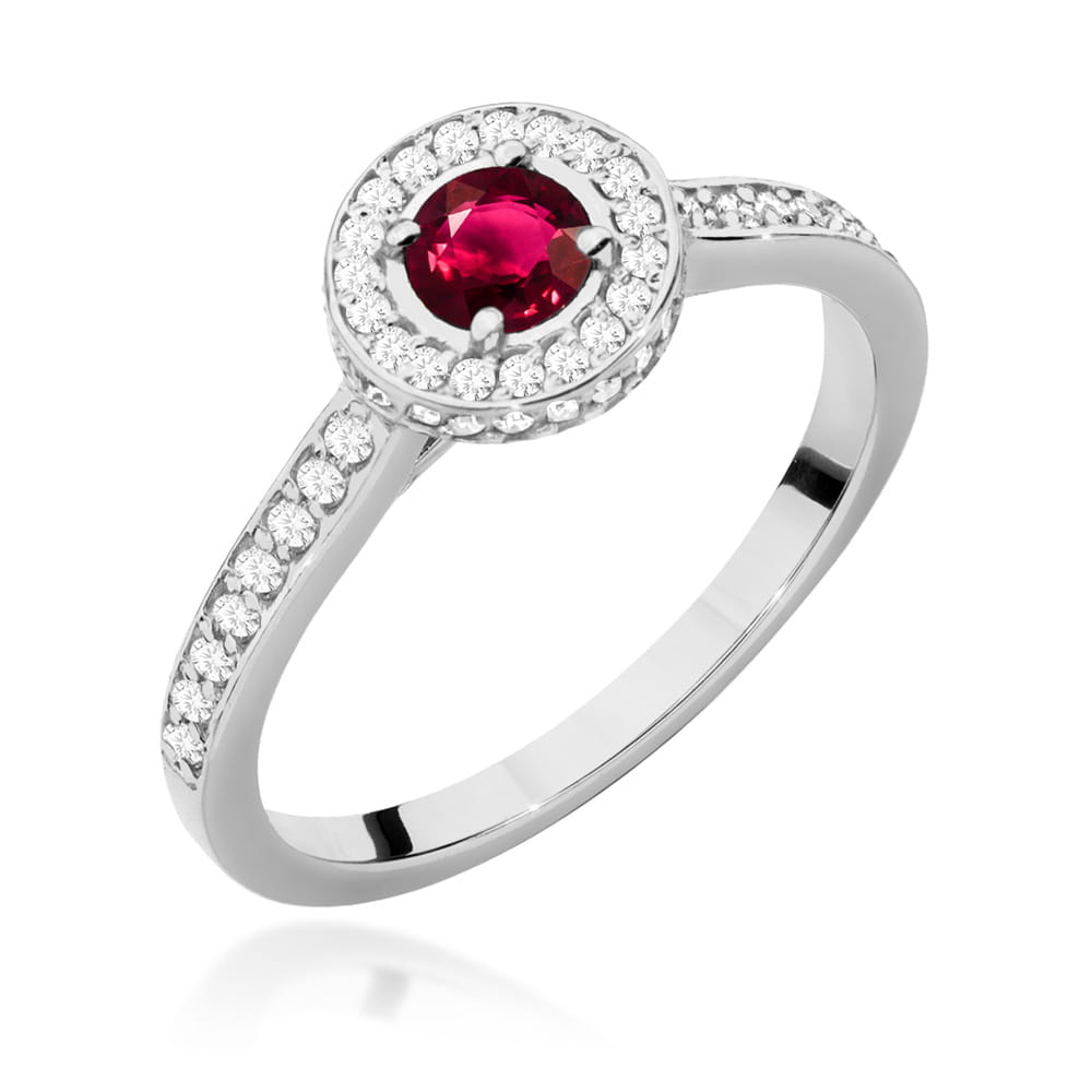 Gold Ring With Ruby And Diamonds