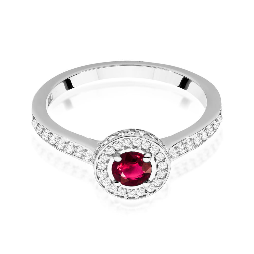 Gold Ring With Ruby And Diamonds