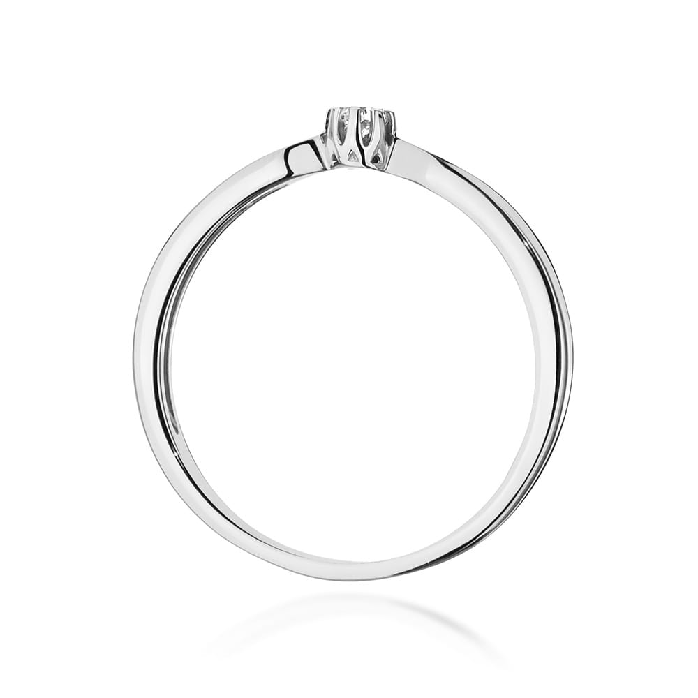 Gold Ring With Diamond