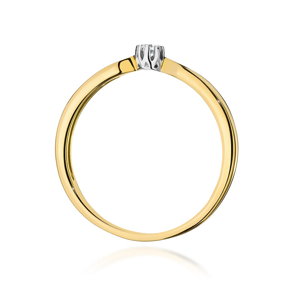 Gold Ring With Diamond