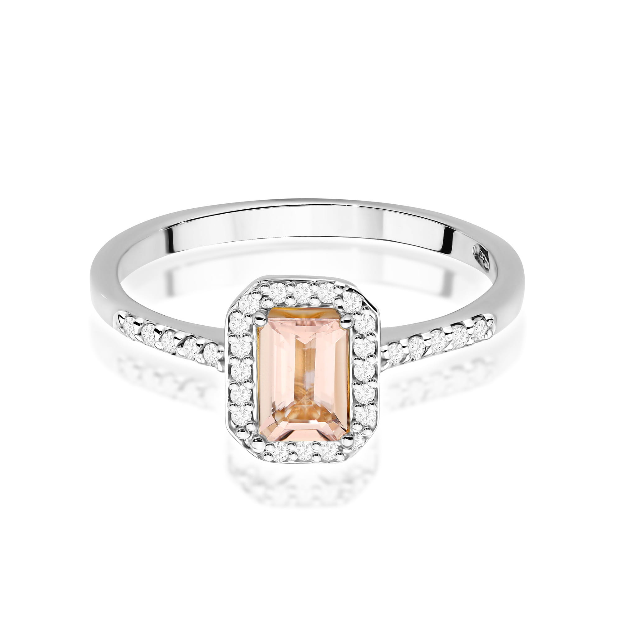 Gold Ring With Morganite And Diamonds