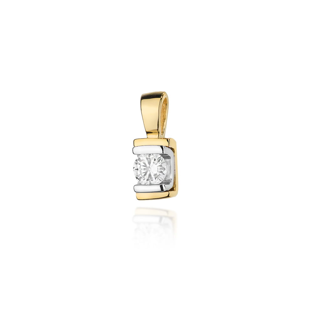 Gold Pendant With Diamond