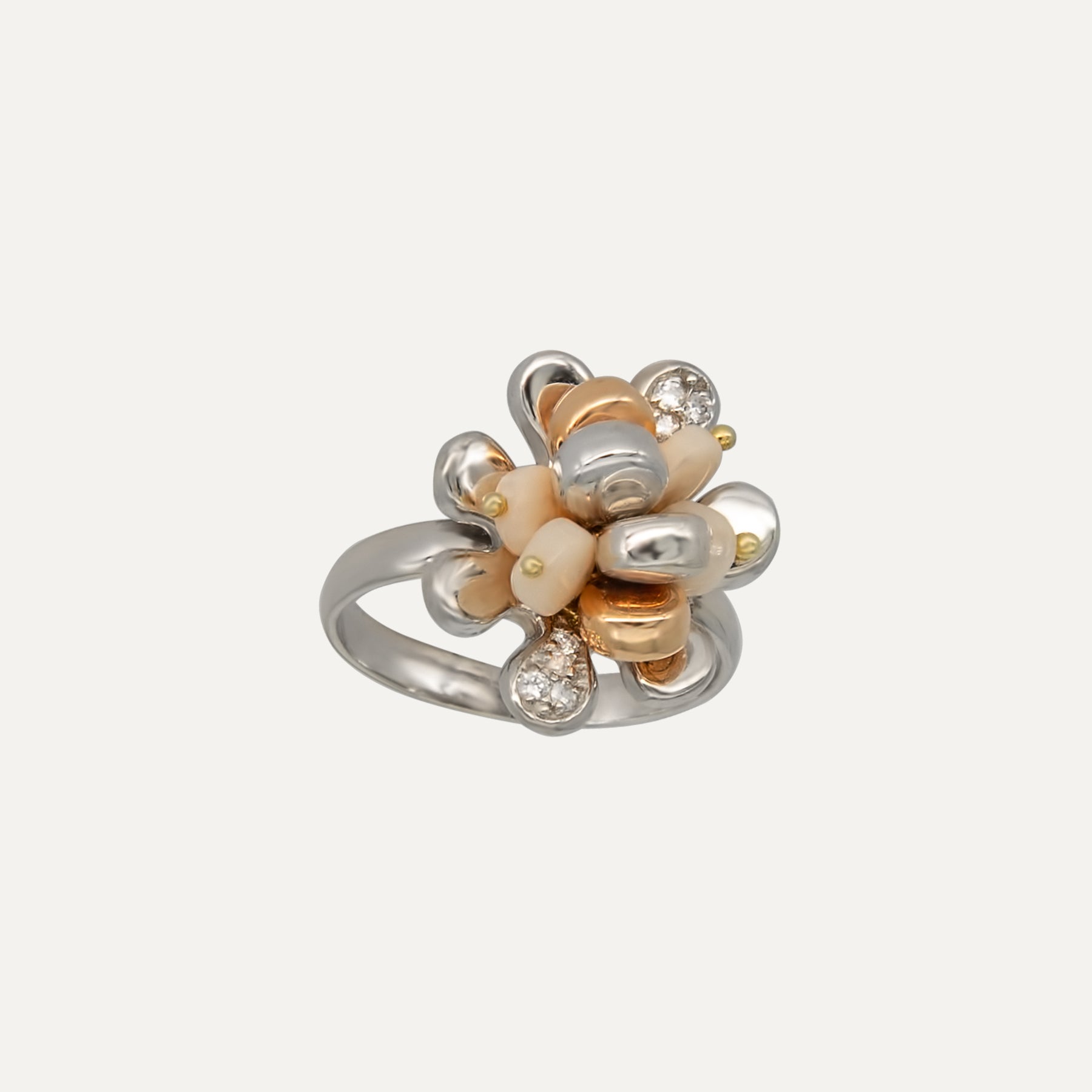 Auksinis žiedas „Koralų Gėlė“